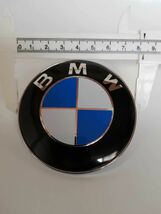 分離型BMW 純正 OE ボンネットエンブレム 82mm E36E39E46E53E70E71E60E63E65E66E82E84E87E88E90E91E92E93F01F25 E36E39E46E53E70E71E60E63_画像9