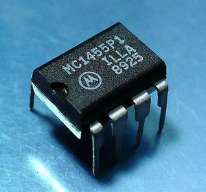 Motorola MC1455P1 (NE555・タイマー) [8個組](a)