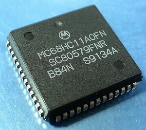 Motorola MC68HC11A0FN (6811/8bit MPU*MCU) [C]