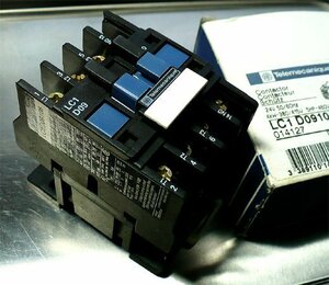 OMRON 電磁接触器(マグネットスイッチ) LC1D09106B7 [B]