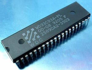 Western Digital WD33C93A-PL (SCSIバス・コントローラー) [D]