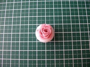 ●○20mm　ピンクのバラ　シングルアイ◆ハンドメイド　ジョークアイ○●