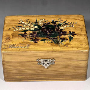 フランス製 アンティーク スミレ スズラン 花束 手描き モシュリンヌ 大 オリーブの木箱 ボックスの画像3