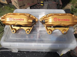 BNR34後期　brembo キャリパー　美品.