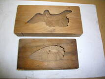 木製　和菓子型　「頭　鯛」「つ　る」　中古品　２個まとめて　昭和レトロ/当時物_画像1