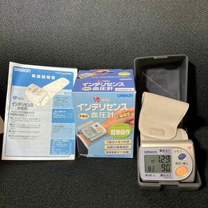 オムロン 手首式 デジタル自動血圧計 HEM-632 ファジィ 