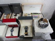 箱入り腕時計 大量 28点 5.7kg セット まとめ SEIKO/CITIZEN/ORIENT/DIESEL/MARC JCOBS/NIXON/VERSACE/pierre cardin/KATHARINE HAMNETT 他_画像6