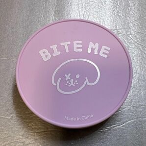 SALE韓国で人気！ BITE ME 折りたたみ式 シリコン ウォーターカップ　ピンク　ワンチャンのお散歩に