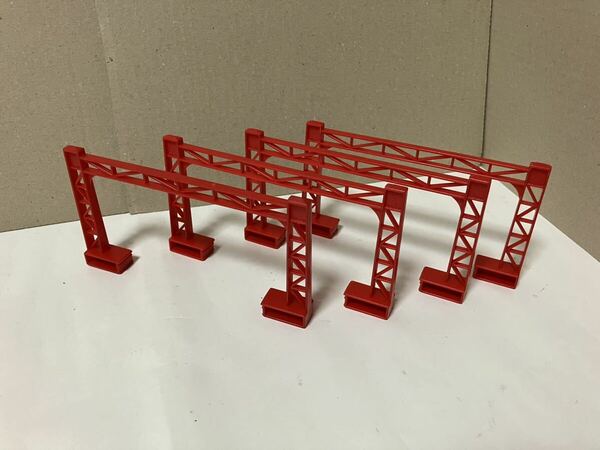 【プラレール】架線橋 複線タイプ 赤 4個