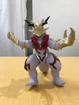 C-614 100円スタート　ウルトラ怪獣DX　ベリアル融合獣　サンダーキラーソフビフィギュアバンダイ特撮_画像1