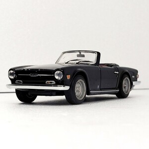 1/43 Minichamps Triumph TR6 1968 1976 metal шасси Triumph Англия Classic чистый спорт открытый 1 иен ~ Британия 052313