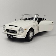 1/24 日産 ダットサン フェアレディ 2000　オープン　昭和の名車 ホワイト DATUN nissan fairlady 2000 ドア開閉 ミニカー 1円〜 051615_画像1