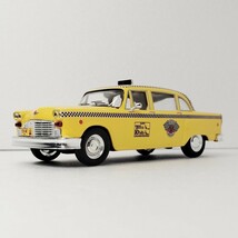 1/43 IXO Checker cab NY チェッカーキャブ　ニューヨーク　50s 60s 70s 80s ロングセラー アメリカ タクシー クラシック 1円〜 052003_画像1
