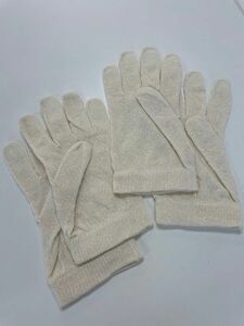 新品 おやすみ手袋 シルク100％ 保湿 2組セット