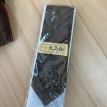 【E/H8051】大島紬 バッグ ネクタイ 2点セット 木箱付_画像2