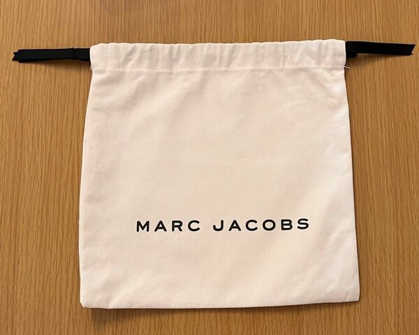 MARC JACOBS マークジェイコブス　巾着