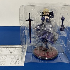 ALTER Fate/Grand Order セイバー/アルトリア・ペンドラゴン[オルタ] ドレスVer. フィギュア 開封済・現状渡し (5620)の画像3