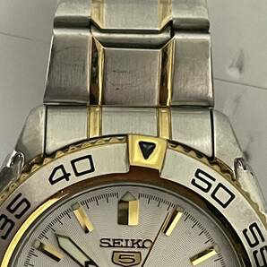 D05004 SEIKO セイコー 5 SPORTS 7S36-00Y0 デイデイト 自動巻き 稼働品 腕時計 メンズ 裏スケの画像2