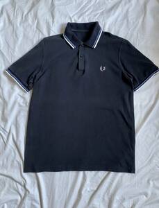 【英国製】フレッドペリー FRED PERRY トリコロール 月桂樹 イギリス製 ポロシャツ サイズL相当 40-42 ネイビー/紺 モッズ 