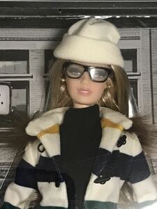  Barbie BARBIE COLLECTOR SILVER LABEL HUDSON'S BAY COMPANY в Японии не продается 