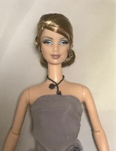 BARBIE COLLECTIBLES GIORGIO ARMANI Barbie joru geo Armani 