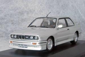 940020302 ミニチャンプス 1/43 BMW M3 (E30) 1987 シルバーメタリック