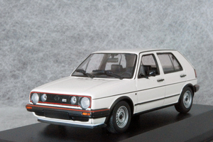 ● 1/43 VW 〓 ゴルフ 2 GTI / 1985年 ホワイト 〓 Volkswagen MINICHAMPS