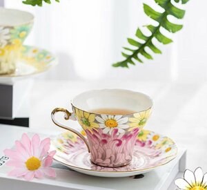 花柄　ティーカップ＆ソーサー　セット　洋食器　茶器 お祝い　プレゼント　箱付き　ピンク　pc46