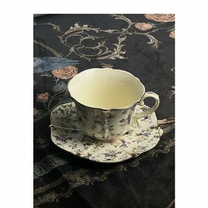 極美品 新品 ソーサー コーヒーカップ セット インテリア プレゼントセラミックス 花柄 洋食器 茶器 お祝い トレロ tbb012