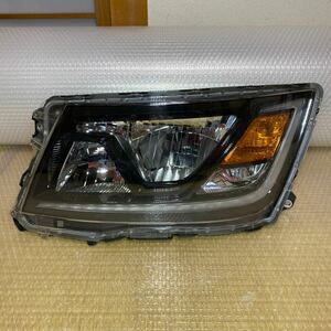 * used good goods rattling less saec Profia Ranger original LED head light left side KOITO100-35162 stamp 50*