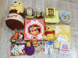  set sale! Disney Winnie The Pooh goods soft toy key holder hand puppet other Pooh Tiger Piglet [3804ko]