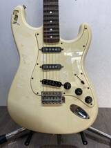 ♯063:Fender JAPAN フェンダージャパン ST-72/RSC Stratocasterストラトキャスター　Qシリアル_画像2