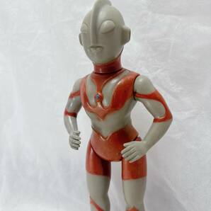 円谷プロ ウルトラマン ソフビ人形 1966年製 当時物 約30cmの画像2