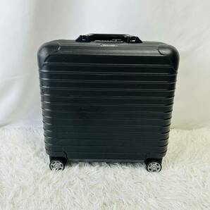 美品　リモワ サルサ RIMOWA SALSA ビジネストローリー　27L 4輪　マットブラック　スーツケース キャリーケース　810.40 機内持込可