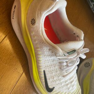 値下げ！NIKE ナイキ リアクトインフィニティラン　ウイメンズUS8.5 24から24.5cmの方へ中敷き新品