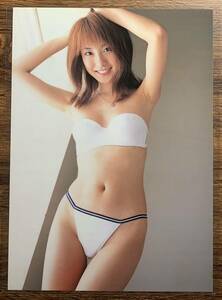 [ thick laminate processing ] Yamamoto . swimsuit A4 change size magazine scraps 7 page 2003 08[ gravure ]-i14 0510