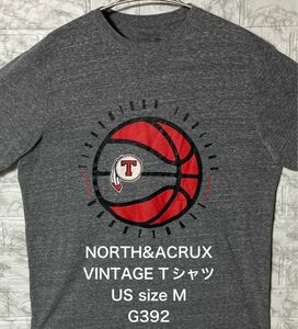 アメリカ古着 USA ビンテージ NORTH&ACRUS Mサイズ ダークグレーTシャツ バスケットボール フロントプリント