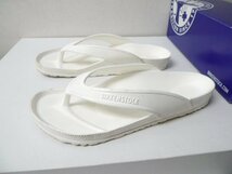 ◆国内正規 BIRKENSTOCK ビルケンシュトック Honolulu EVA ホノルル エバ サンダル 白 サイズ42 箱完備_画像2