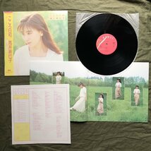 良盤 良ジャケ 1987年 高井麻巳子 LPレコード こころ日和 帯付 アイドル 編曲：清水信之 おニャン子クラブ 8p写真ブックレット_画像5