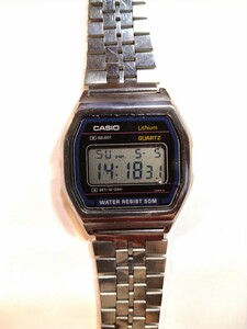 CASIO　ビンテージ中古デジタルメンズ腕時計稼働品