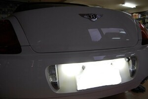 激白光 ! 交換式 ! LED ナンバー灯 ライセンス ランプ ベントレー ブルックランズ クーペ 2008-2011