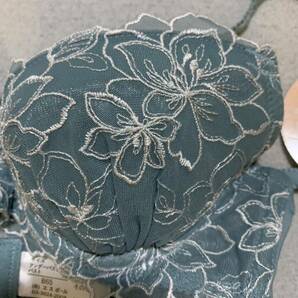 B65M ドルチェフィオラ 花柄刺繍×レース ブラ&ショーツセット ブルーの画像3
