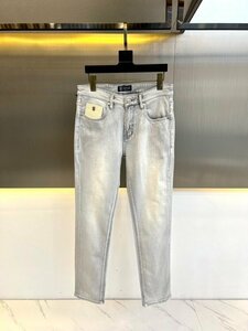 BRUNELLO CUCINELLI ブルネロ クチネリ メンズデニムパンツ　ジーンズ ロング丈　W30 ライトブルー ウォッシュ加工 スリム ズボン 春夏