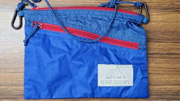 未使用品 グレゴリー GREGORY ショルダーポーチ サコッシュ LT ナイロン生地 色青赤 紙タグ処分 登山歩山散歩フェスキャンプ野外 小物入