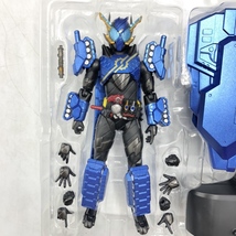 【中古】バンダイ S.H.Figuarts 仮面ライダービルド タンクタンクフォーム 開封品、箱傷み有[240097161880]_画像7