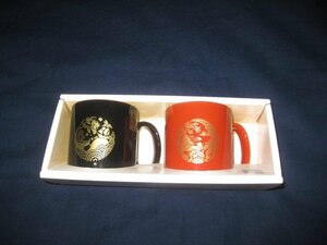 未使用★スターバックス(STARBUCKS)2012ニューイヤーデミカップセット