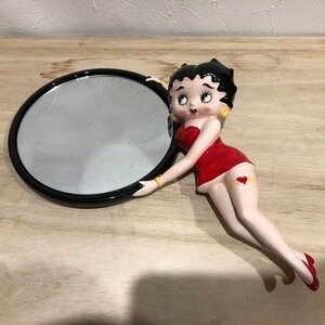 壁掛け　鏡　ミラー　ベティちゃん Betty Boop ベティブープ 陶器 フィギュア KFS ベティ アメリカ 雑貨 置物 レトロ 管理１・３