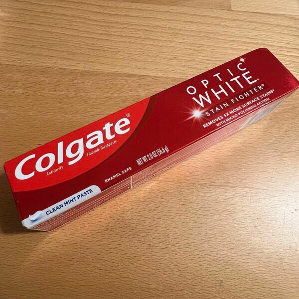 お試し価格！笑顔は白い歯から！海外歯磨き粉2本セットColgateOptic WhiteとColgate Ultra white