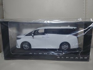 1/30 トヨタ アルファード ダイキャストミニカー