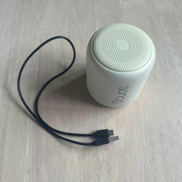 スピーカー 充電ケーブル付き Bluetooth 防水 高音質重低音